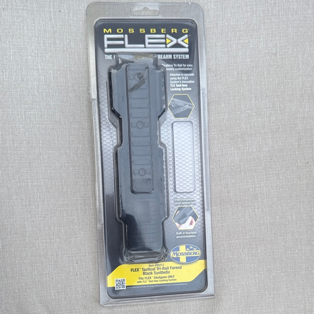 FLEX Tactical Mossberg Tri-Rail Forend - Black